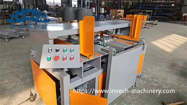 wood pallet notcher machine 1.jpg